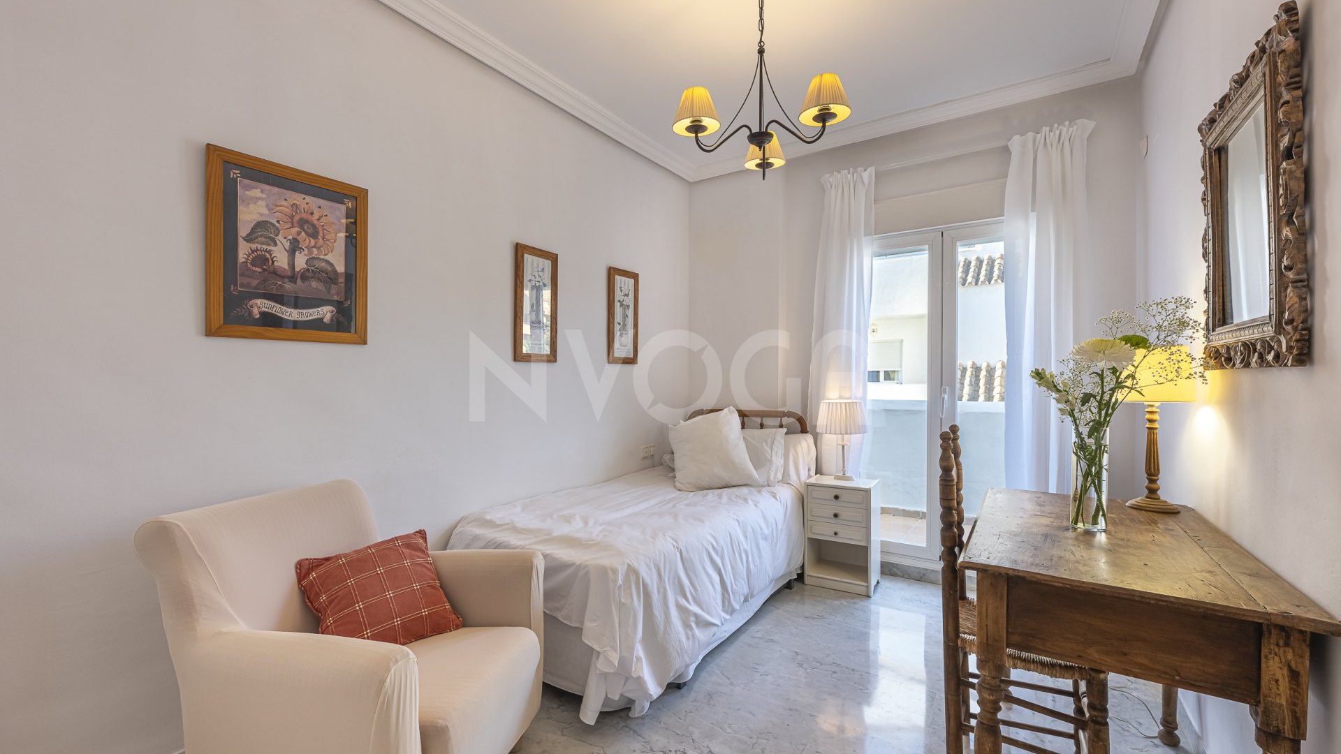 Fabuloso apartamento a pie de playa, en Bahia de Marbella, Marbella Este