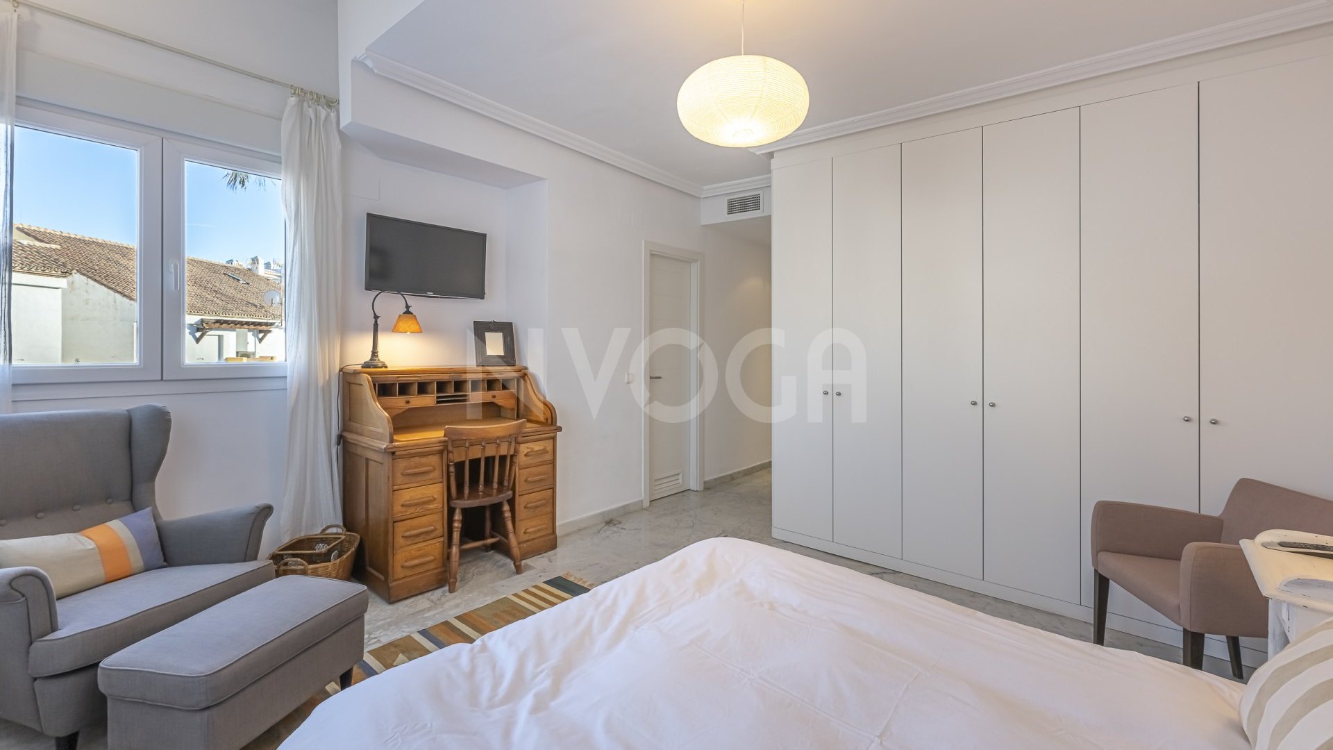 Fabuloso apartamento a pie de playa, en Bahia de Marbella, Marbella Este