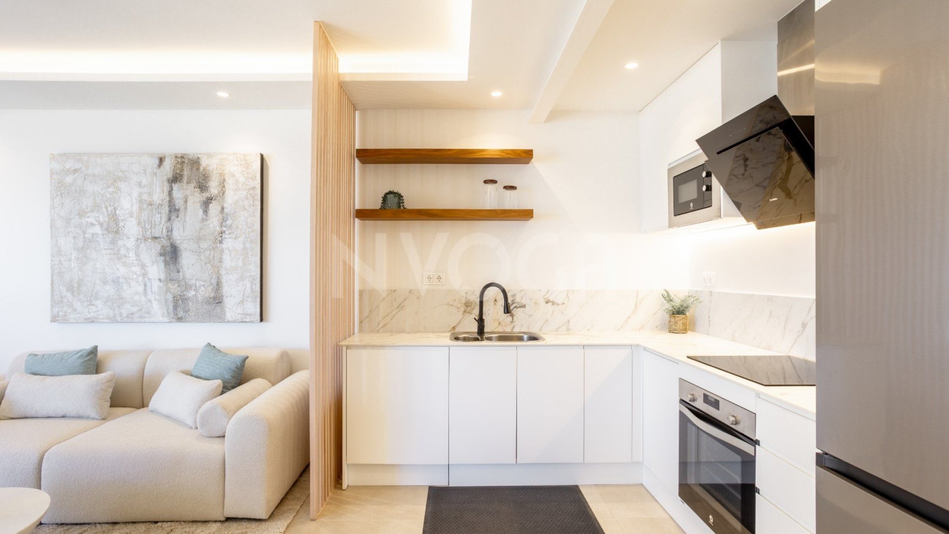 Boutique apartment with panoramic sea views located on the beachfront of Marbella