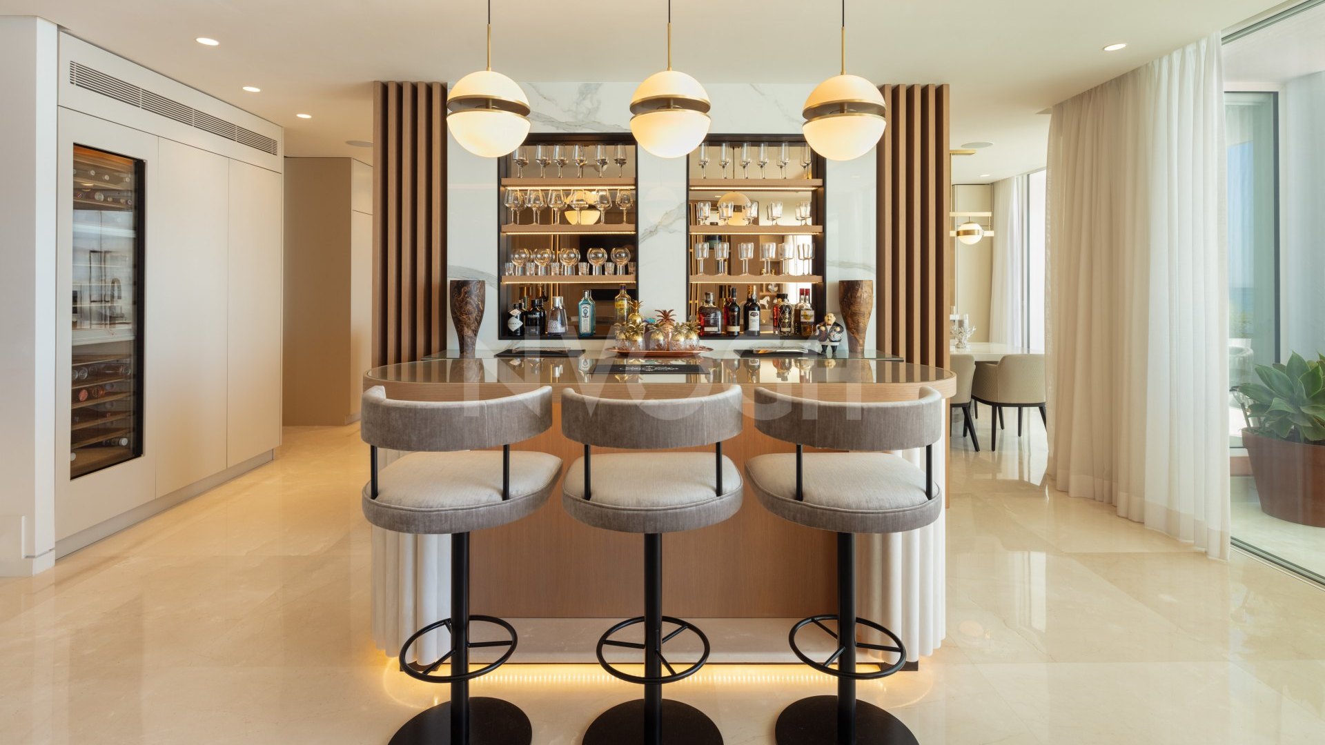 Luxurious frontline beach duplex penthouse on the Golden Mile, Marbella