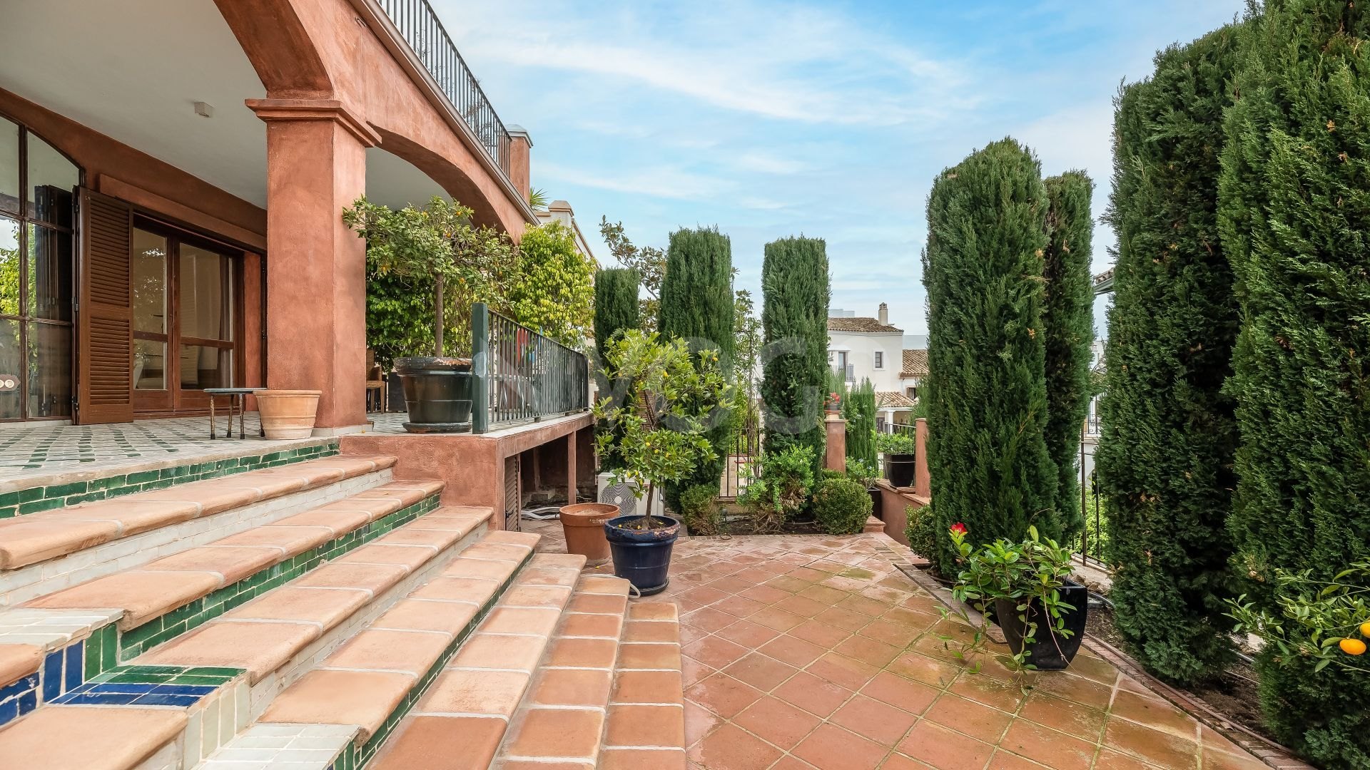 Precioso adosado de 6 habitaciones en Marbelah Pueblo, Marbella