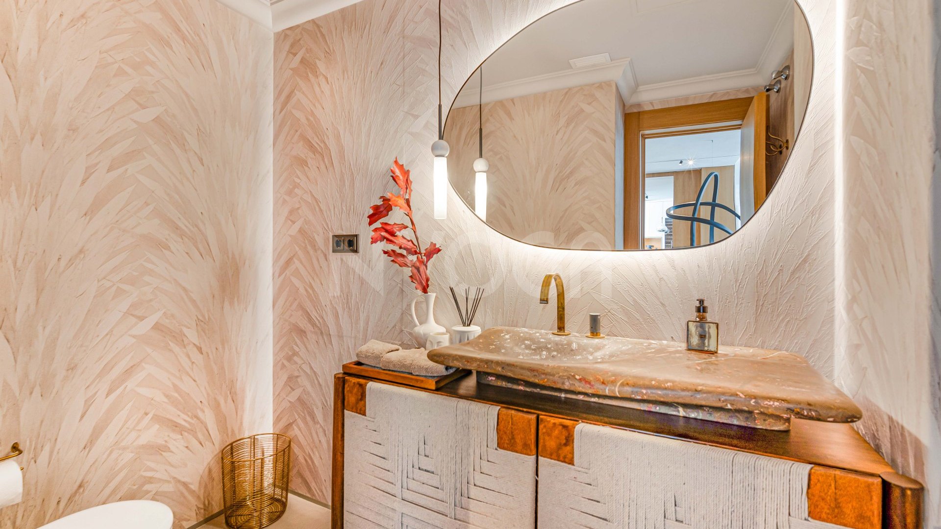 Stunning fully refurbished duplex penthouse in Puerto Banús.
