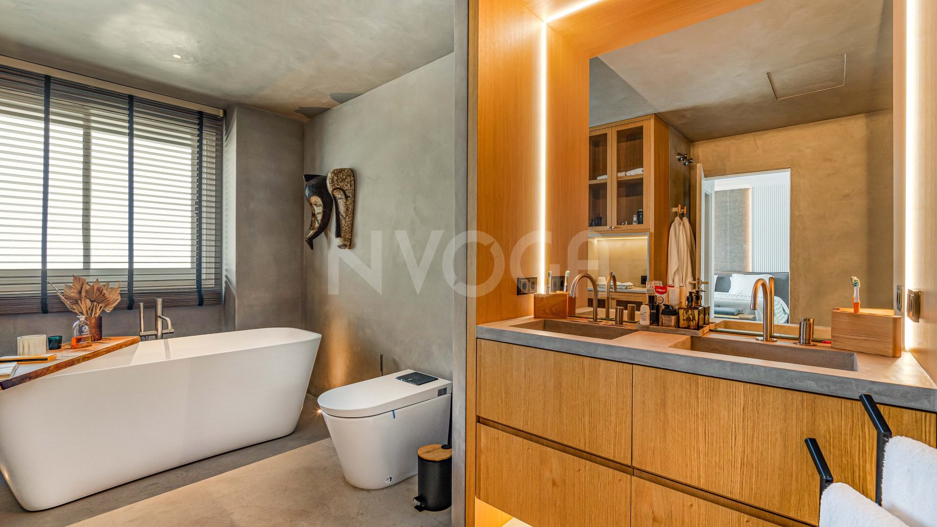 Stunning fully refurbished duplex penthouse in Puerto Banús.