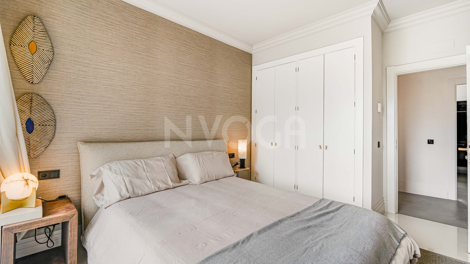 Stunning fully refurbished duplex penthouse in Puerto Banús.