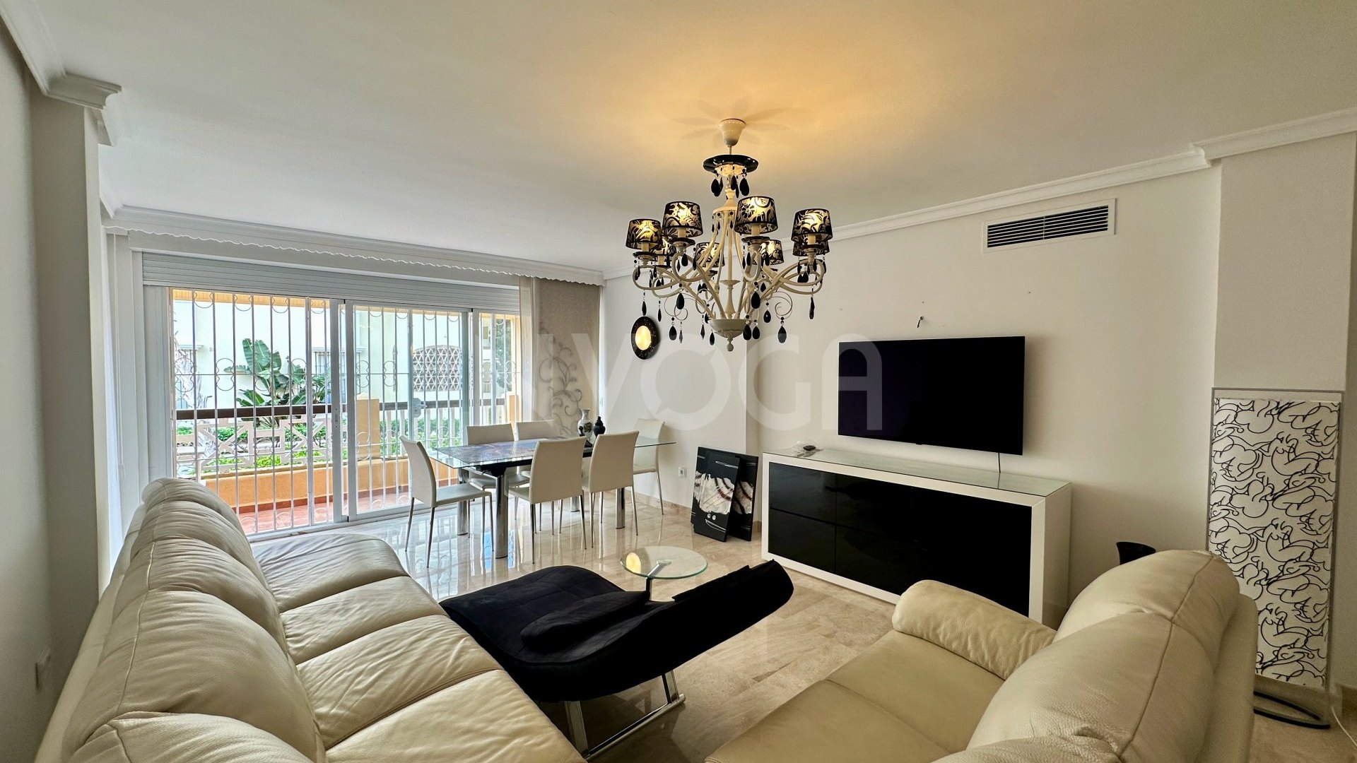 Moderno apartamento a tan solo 2 minutos de la playa de Elviria