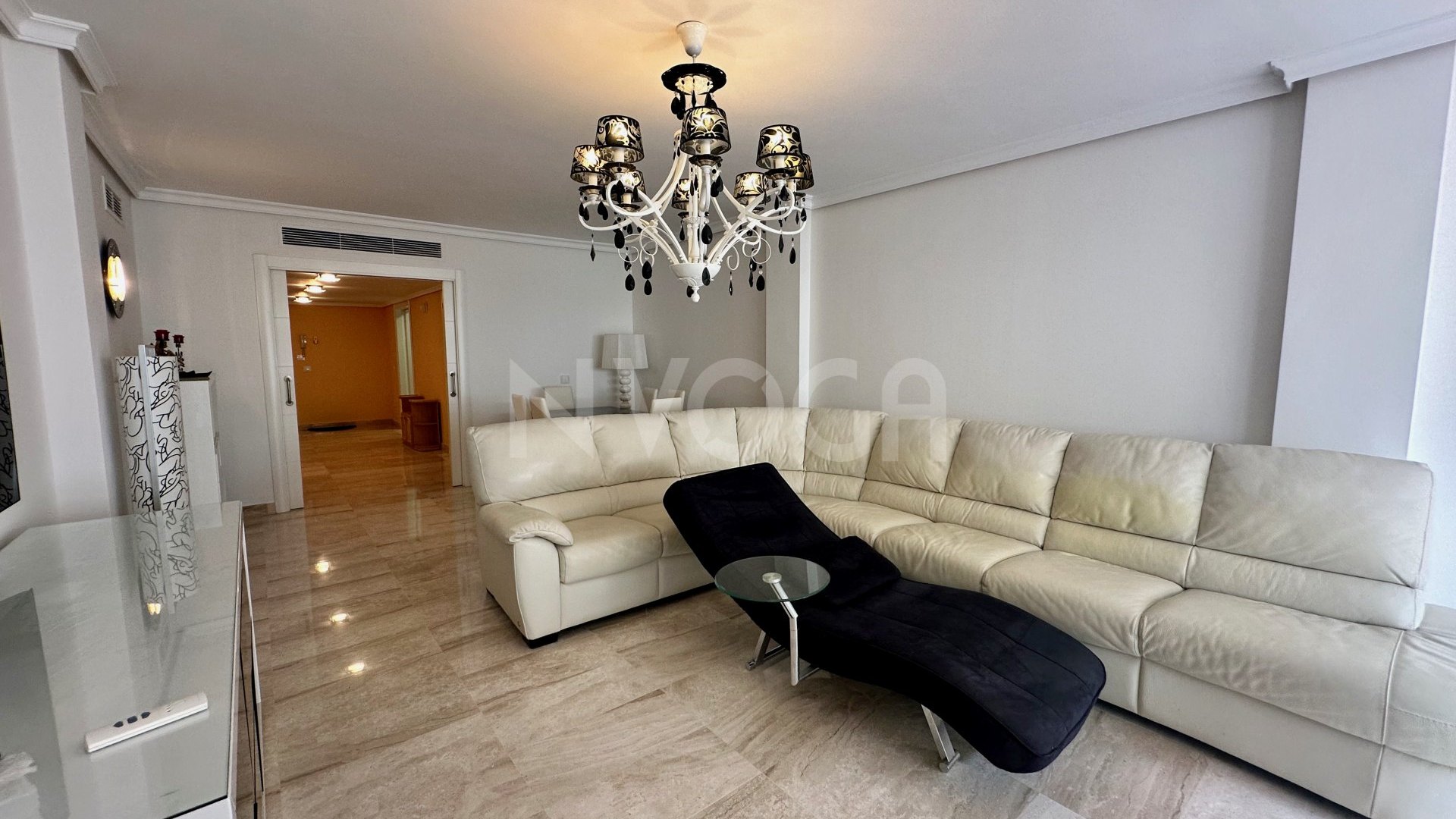 Moderno apartamento a tan solo 2 minutos de la playa de Elviria