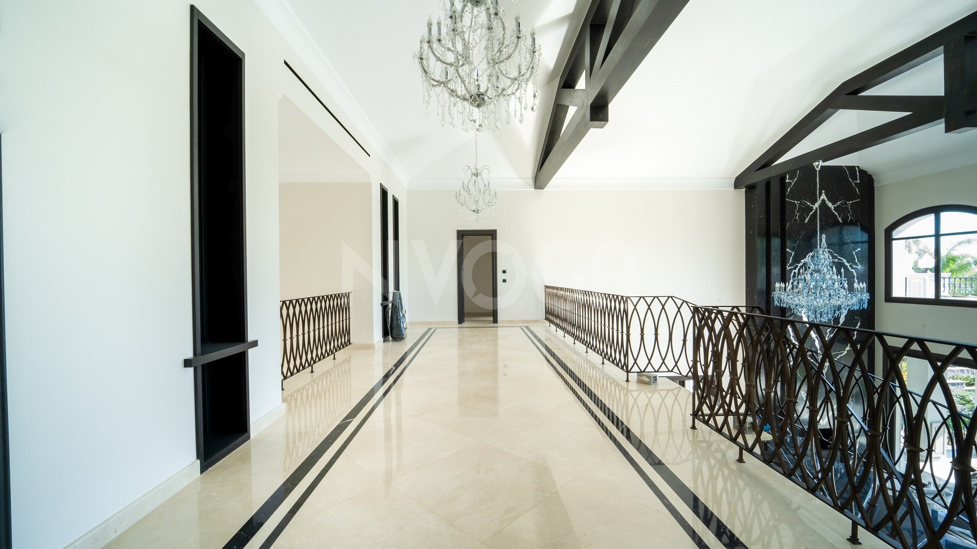 Villa de lujo de 6 dormitorios en la Milla de Oro de Marbella