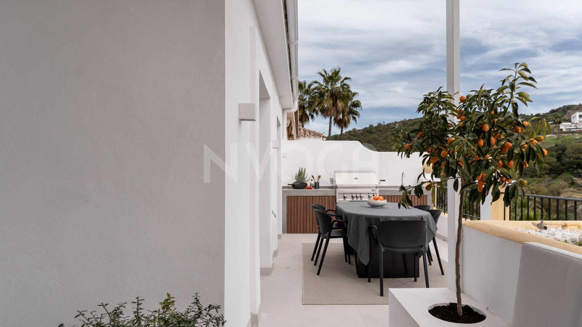 Gorgeous apartment with panoramic sea views in La Quinta, Benahavís
