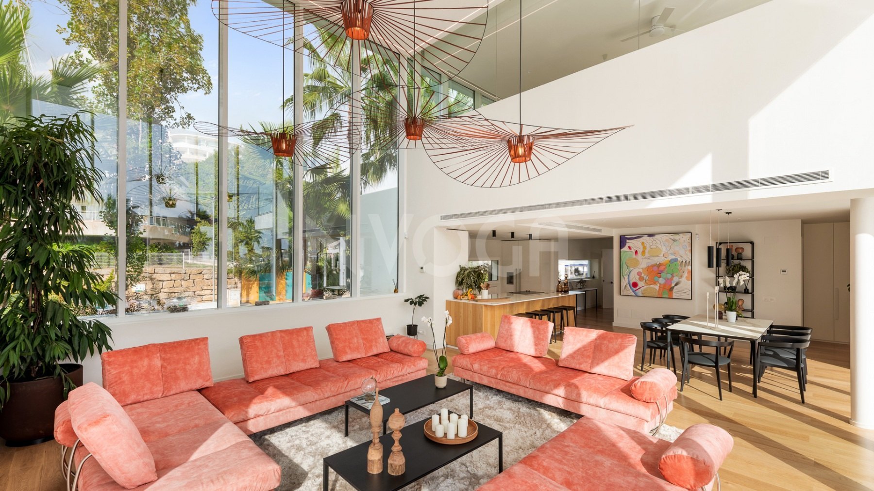 Luxurious 4 bedroom villa with sea views in El Higueron, Fuengirola