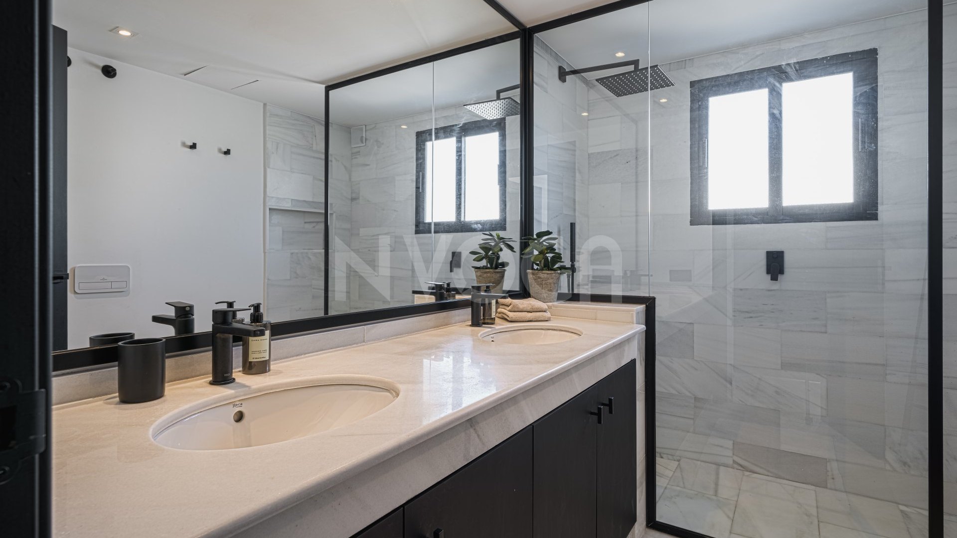 Gorgeous villa recently renovated in the heart of Nueva Andalucía, Marbella