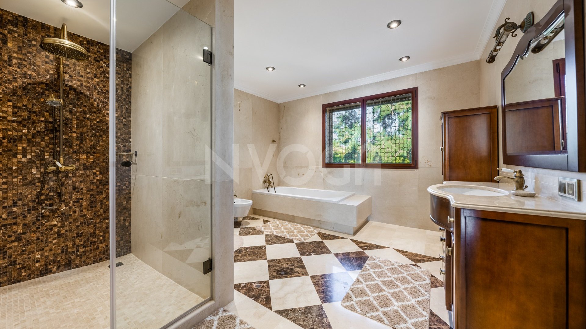 Beautiful luxury villa with panoramic views in Guadalmina Baja, San Pedro, Marbella.
