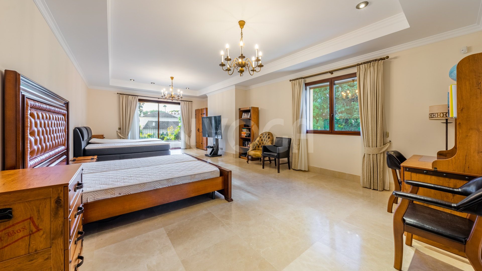 Beautiful luxury villa with panoramic views in Guadalmina Baja, San Pedro, Marbella.