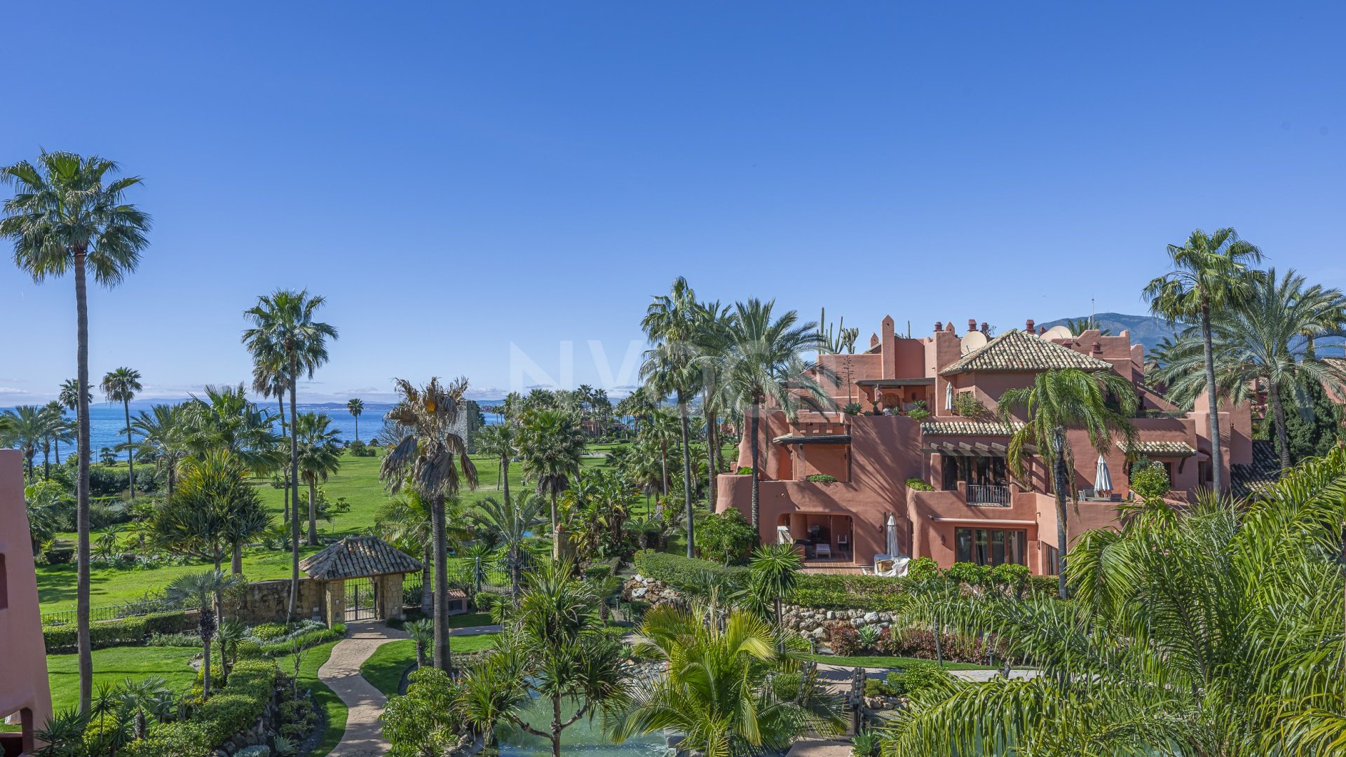 Exclusive Beachfront Penthouse in Torre Bermeja