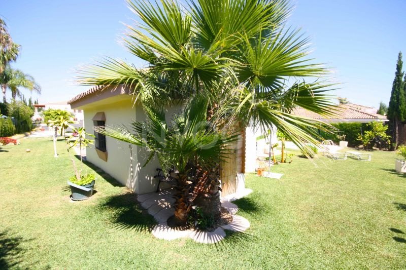Coqueta villa de 4 dormitorios en la Milla de Oro de Marbella