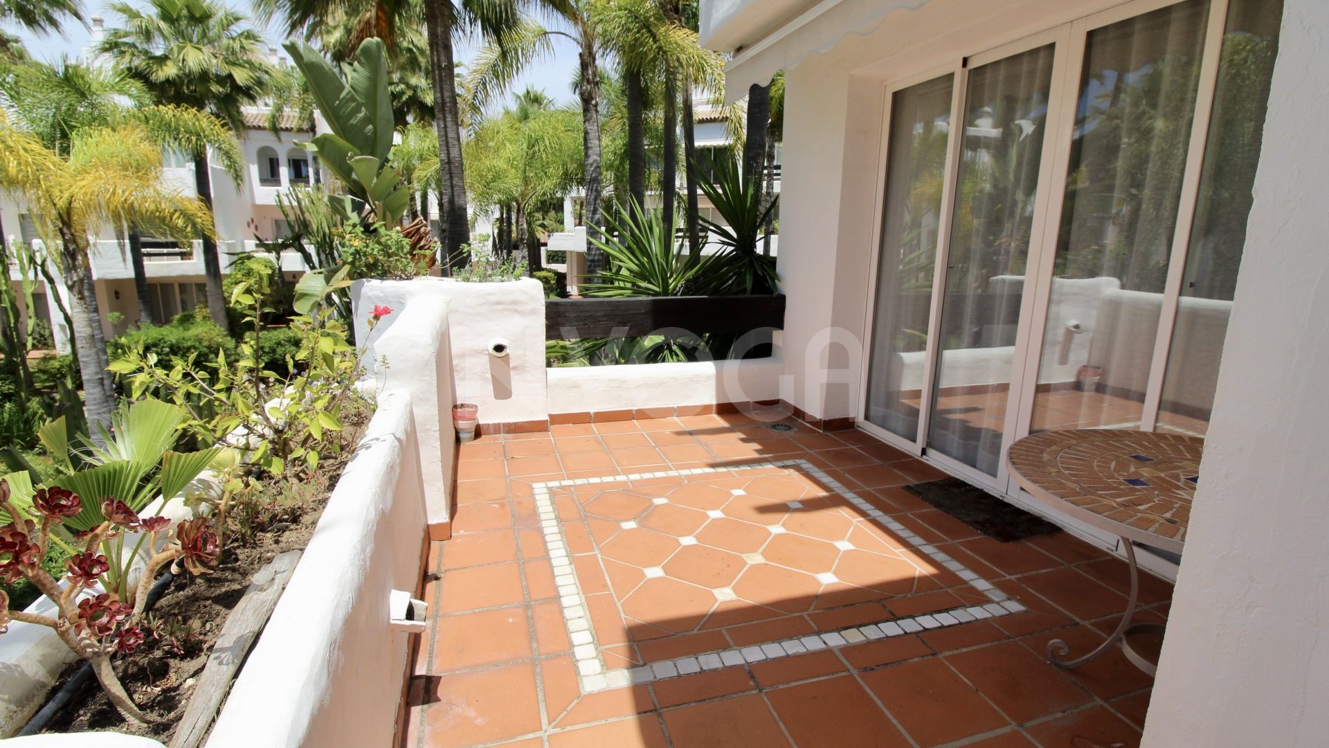 2 bedroom apartment for rent in Jardines de la Aldaba, Puerto Banus