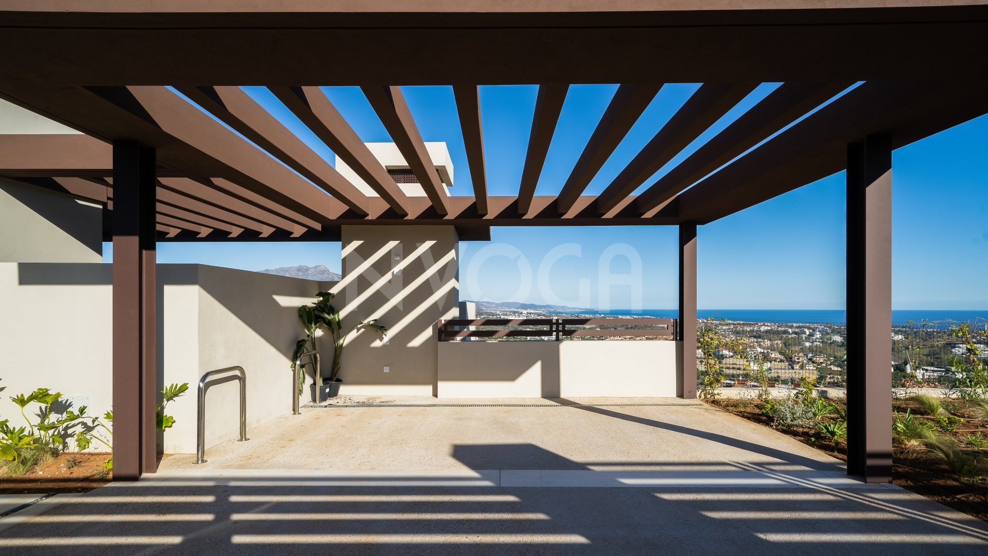 MOVE IN NOW! Enjoy PANORAMIC SEA VIEWS views and nature