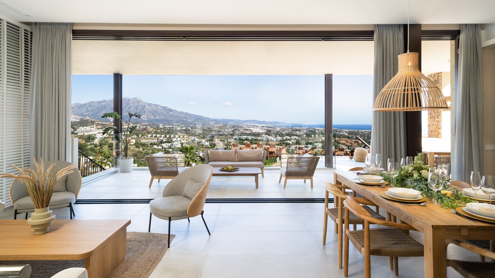 MOVE IN NOW! Enjoy PANORAMIC SEA VIEWS views and nature