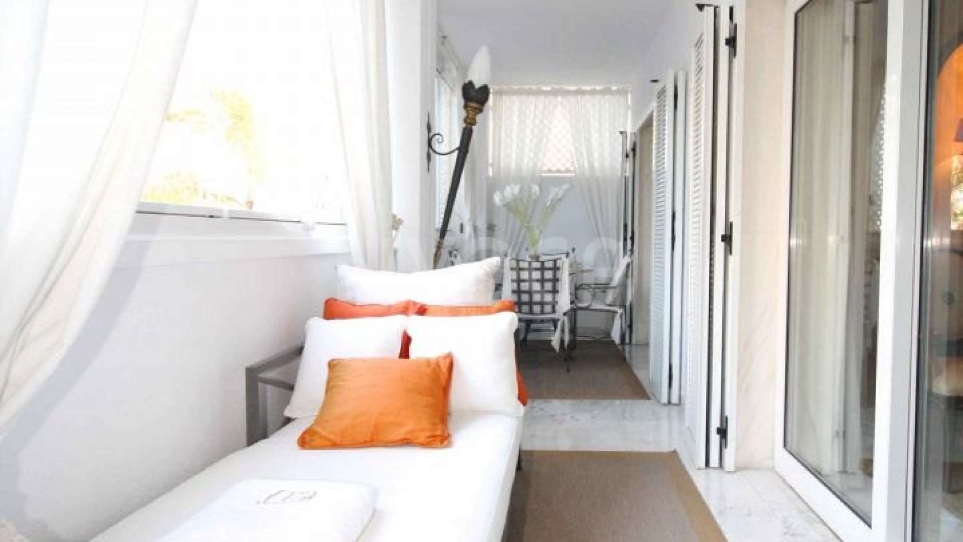 Excellent and spacious 3 bedroom apartment in Playas del Duque