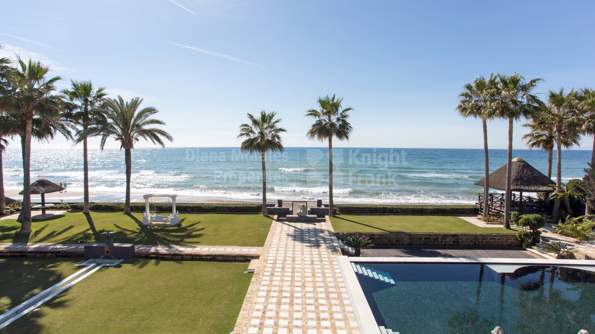 Propriété Sur La Plage Villa à Vendre à Los Monteros Marbella Est