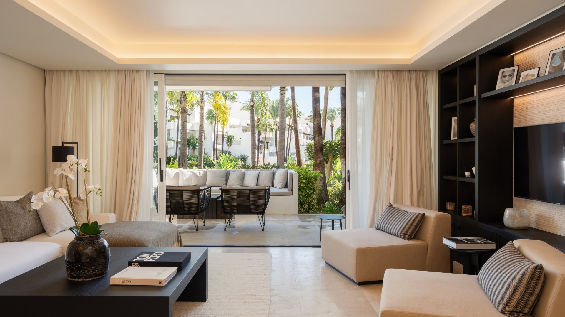 Beautifully renovated three bedroom garden apartment in Puente Romano, Marbella