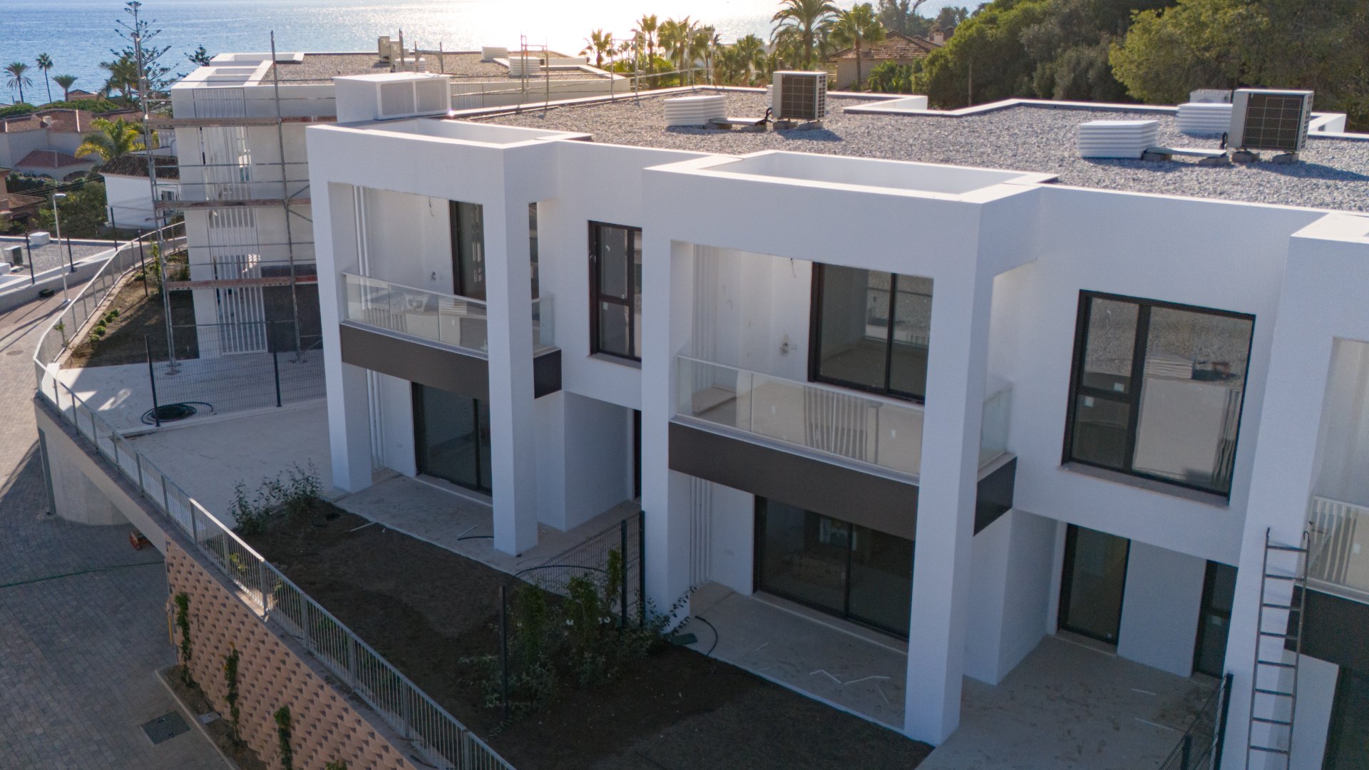 East Marbella, Elviria beachside: walking distance 300m to the beach