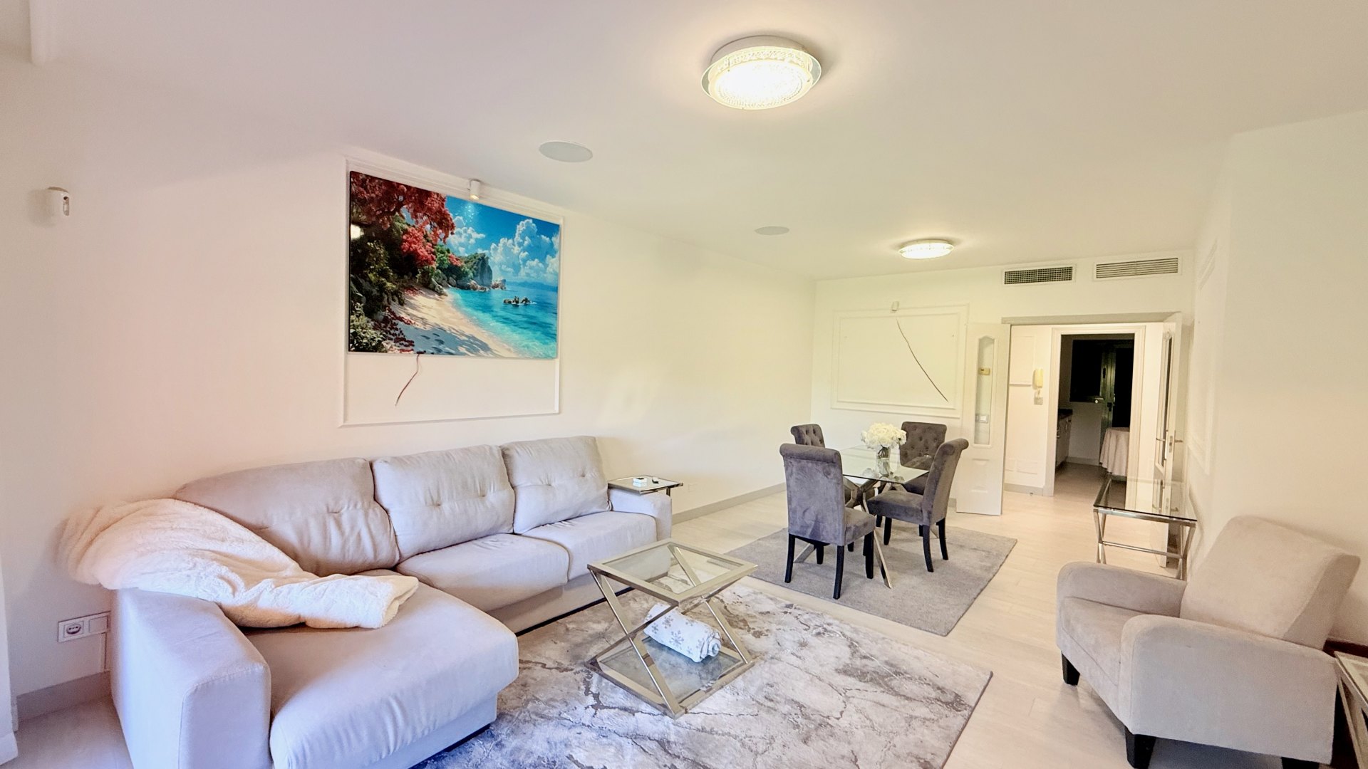 Exclusive ground-floor apartment with a private garden in the Benatalaya residential complex, Estepona – Available for long-term rental.