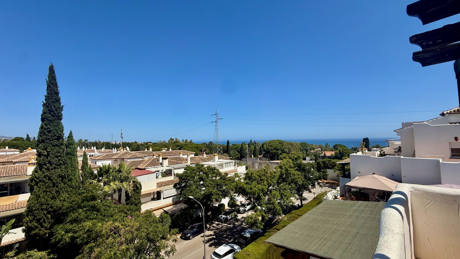 Spectacular unfurnished duplex in Jardines de Sierra Blanca, Marbella.