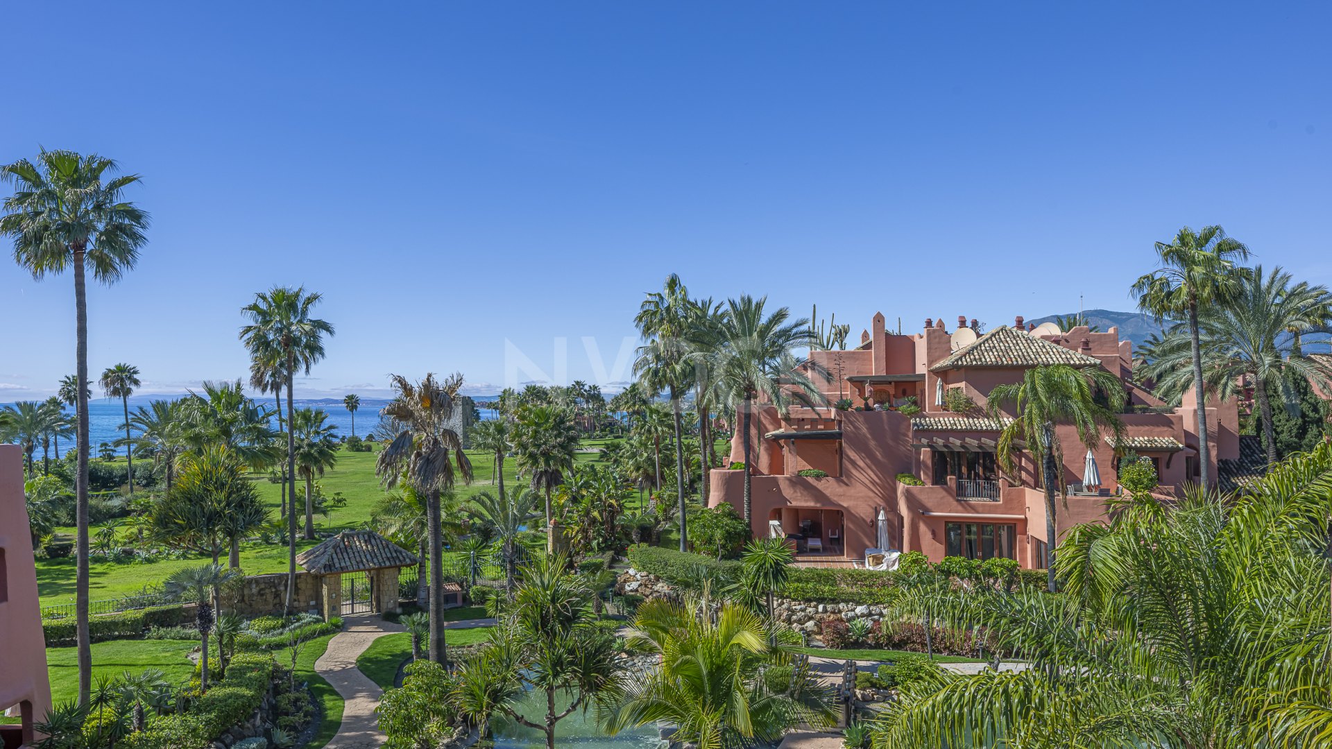 Exclusive Beachfront Penthouse in Torre Bermeja