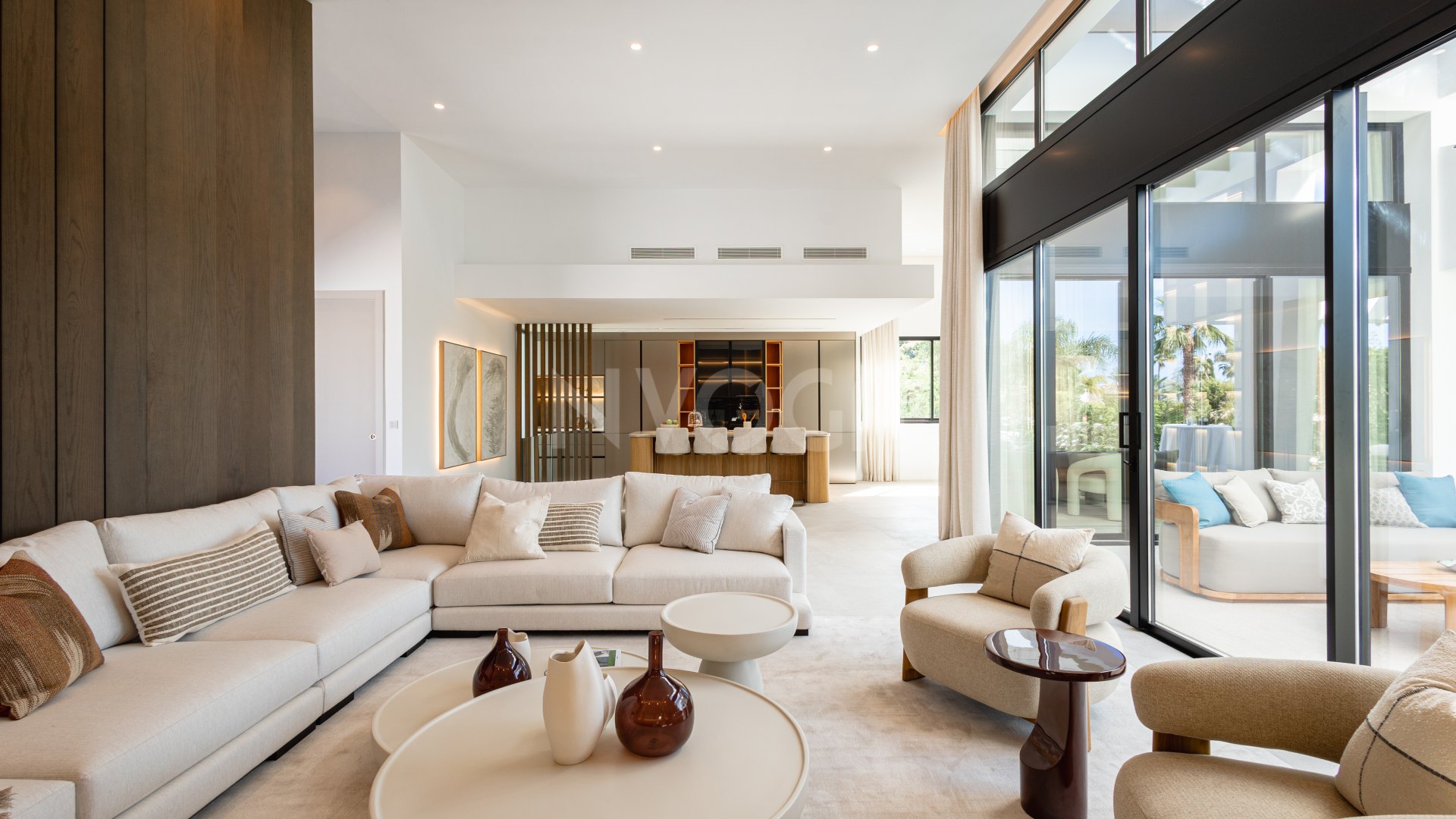 Villa for sale in Nueva Andalucia, Marbella