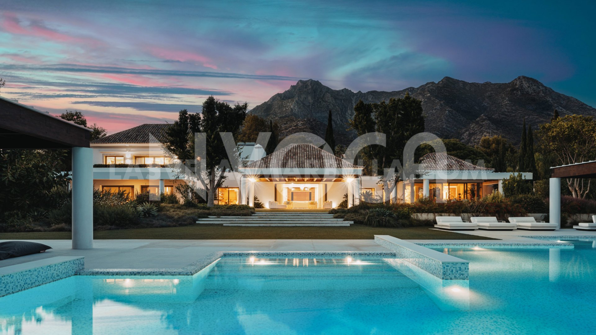 Modern and luxurious megamanssion in La Quinta de Sierra Blanca, Marbella's Golden Mile