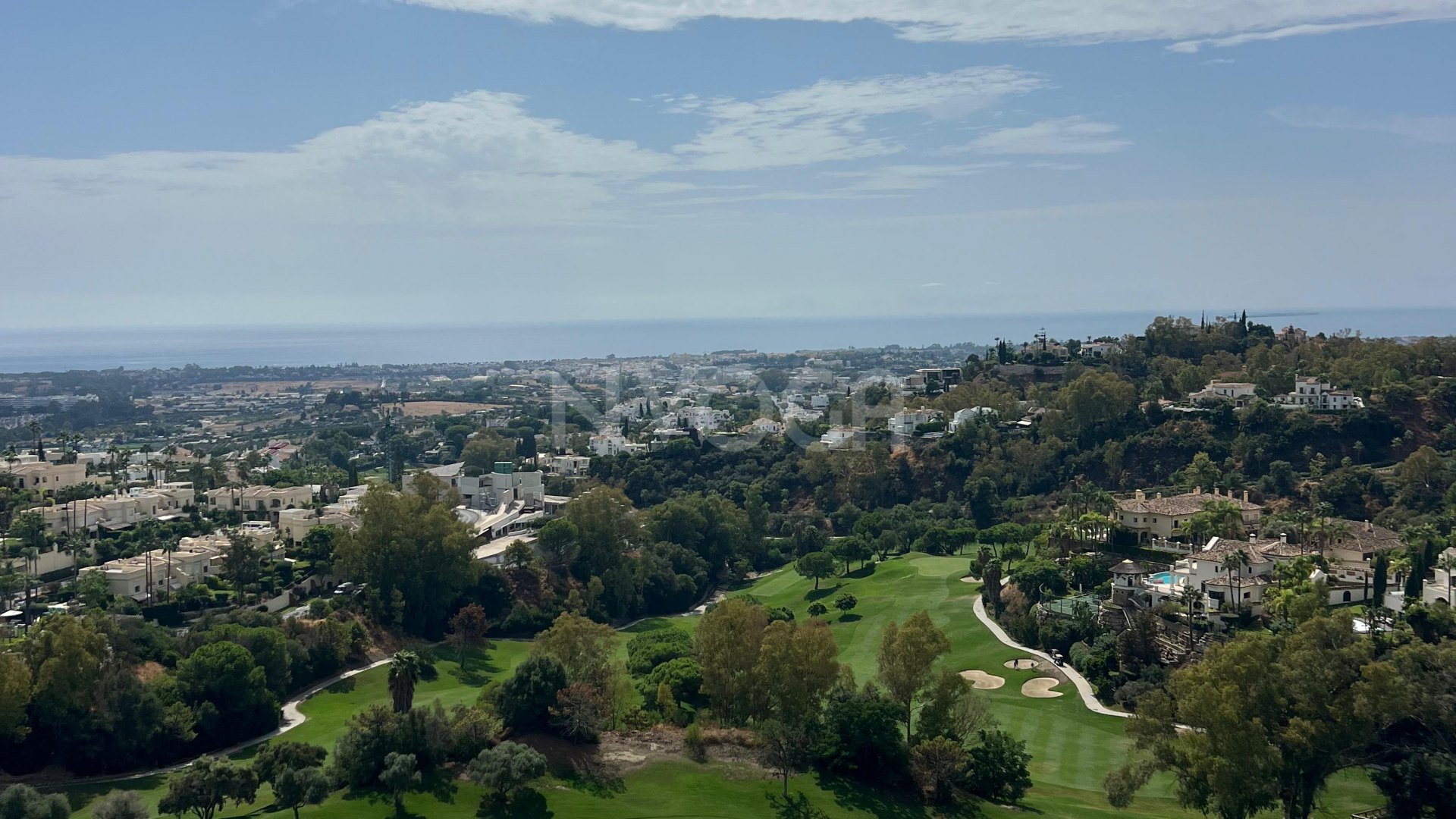 Penthouse for sale in La Quinta Golf, Benahavis