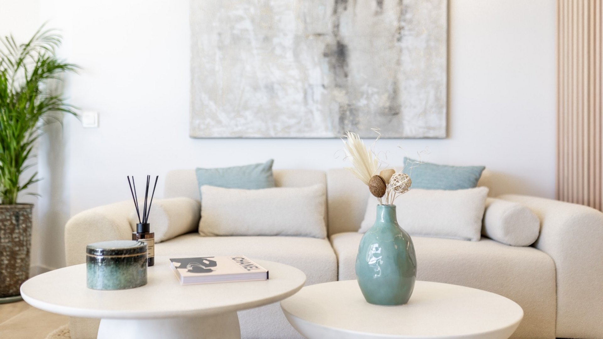 Boutique apartment with panoramic sea views located on the beachfront of Marbella