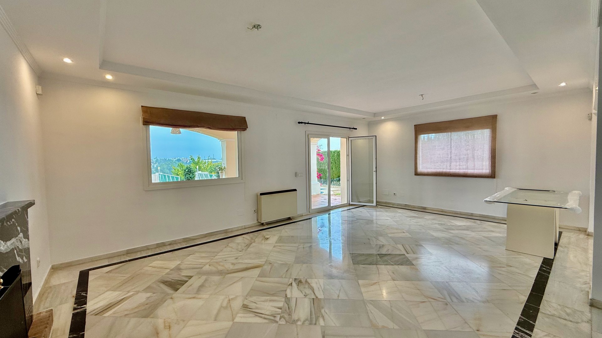 Spectacular Villa with private pool in Benahavis, READY TO COME IN!