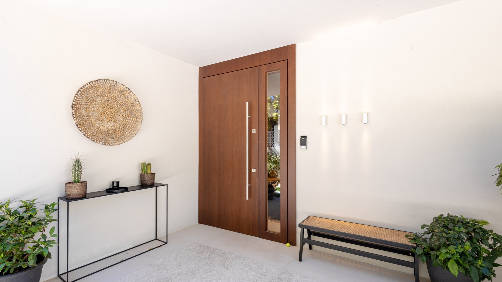 Stunning villa in Los Monteros Playa, Marbella