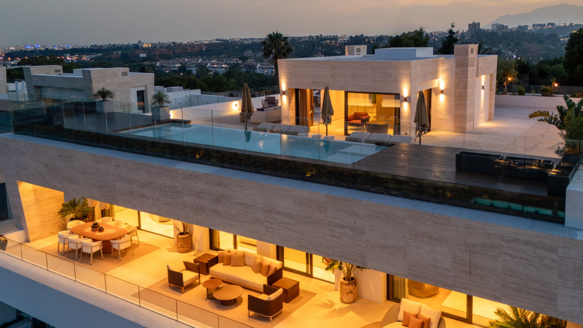 Panoramic Luxury Duplex with Private Pool in Sierra Blanca