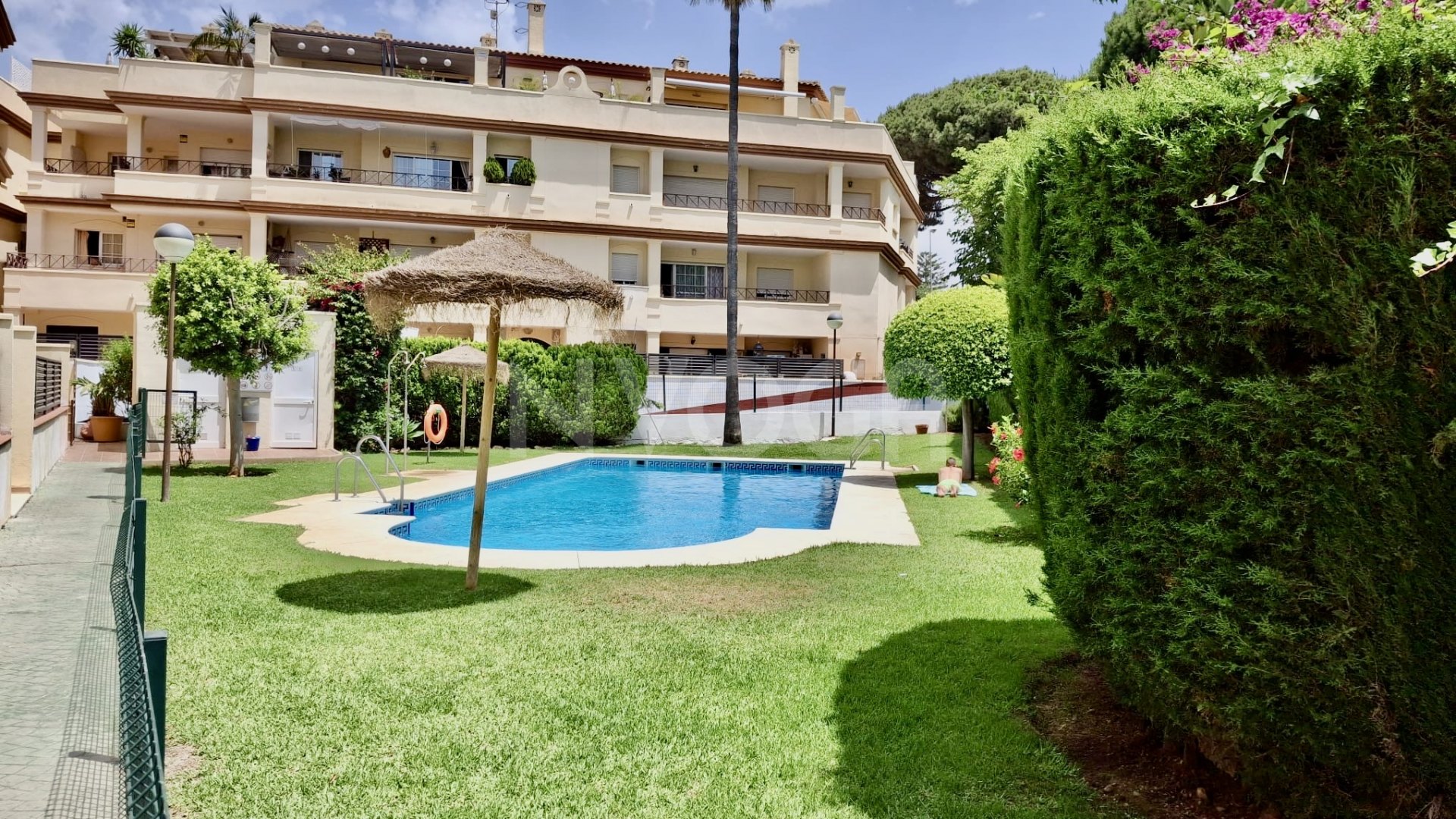 Ideal apartment just 300 meters from the natural dune beach in Elviria