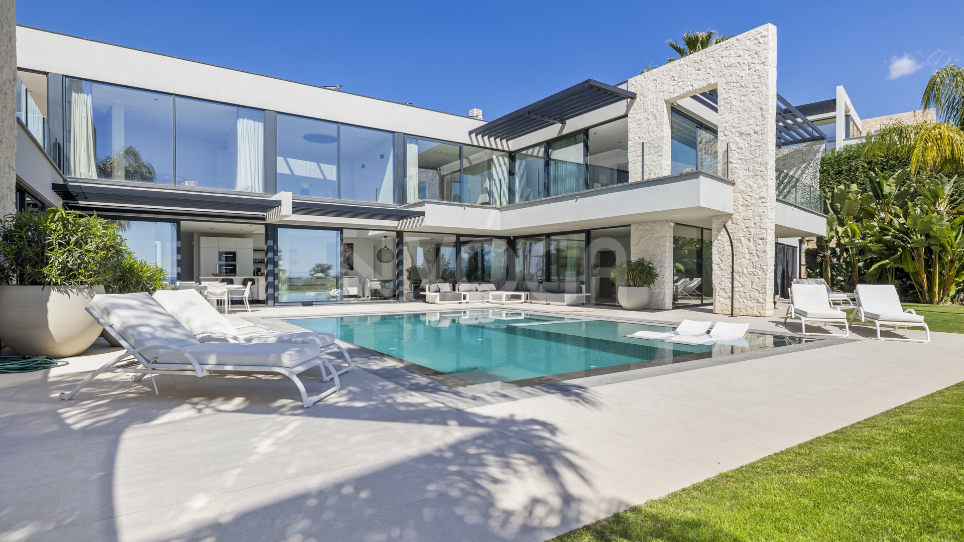 Villa Aqua – Contemporary Villa in La Alquería, Benahavís