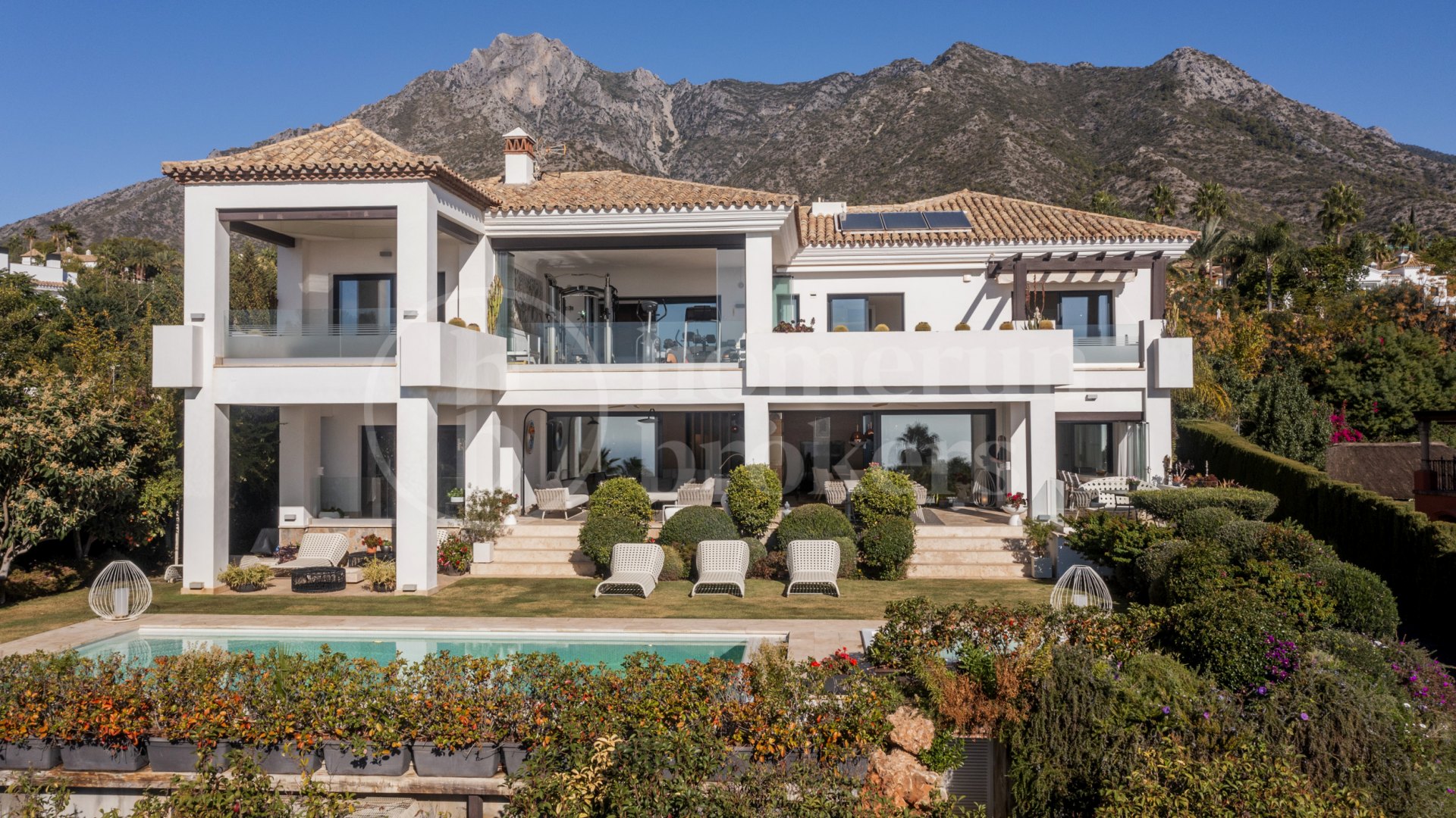 Villa Clara - Renoverad villa som ligger i Sierra Blanca - Marbella Golden Mile