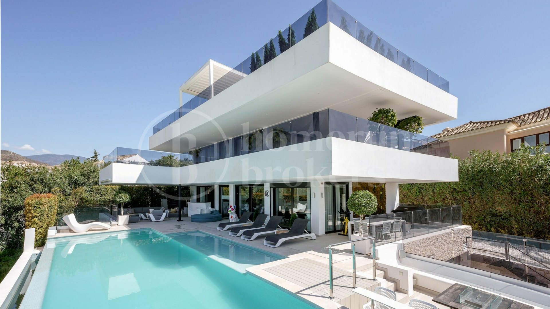 Villa Adine - Stunning Luxury Villa with Stunning Views