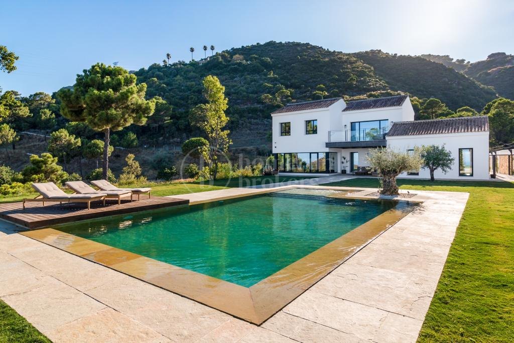A breathtaking private estate set on 3 acres behind the Andalucian village of Benahavis.