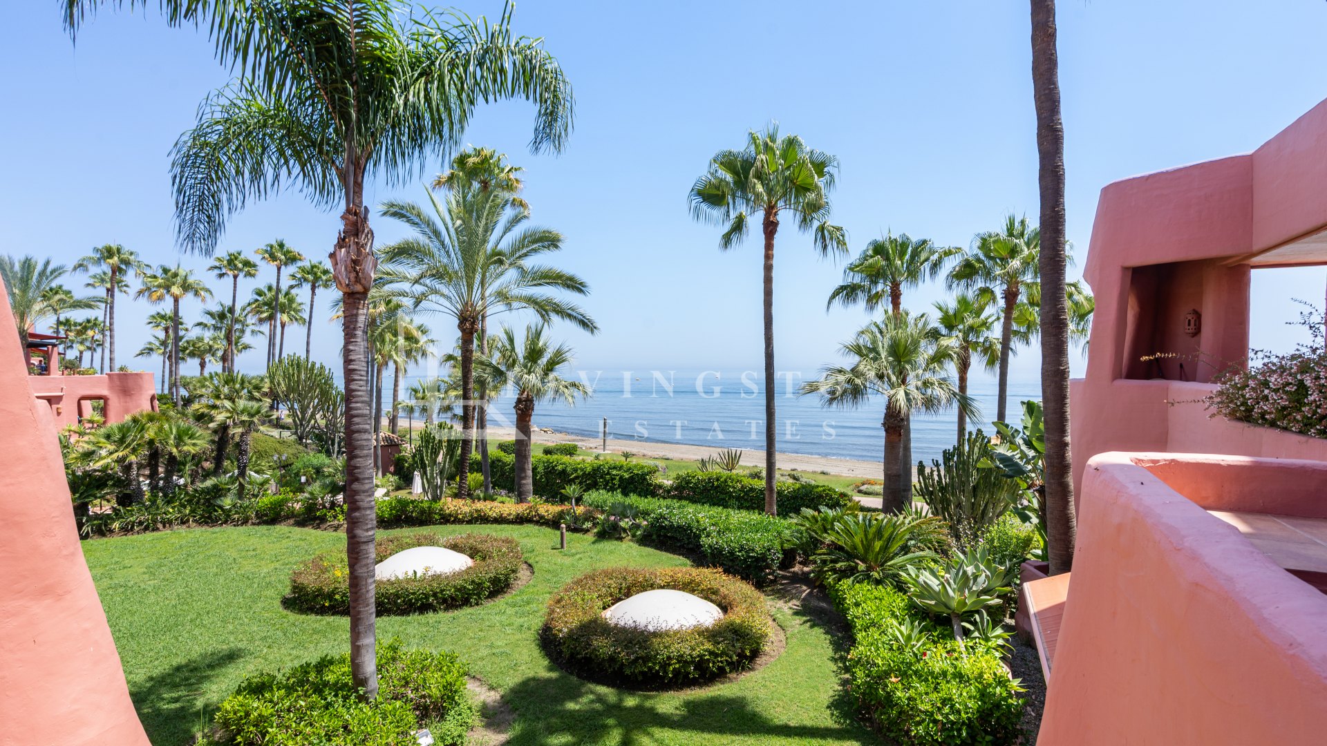 Duplex Penthouse à vendre En Menara Beach, Estepona Est