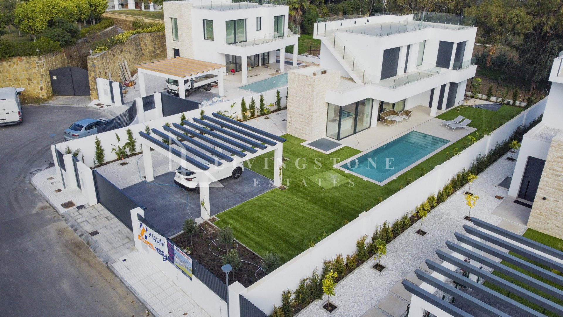 Contemporary villa in Monte Biarritz, Estepona East