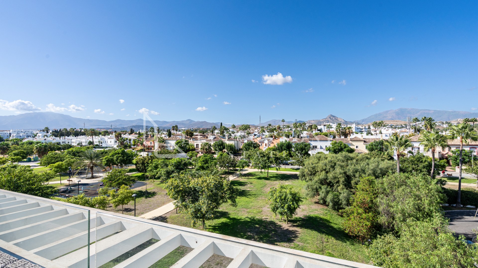 Atico Duplex en alquiler en Belaire, Estepona Este
