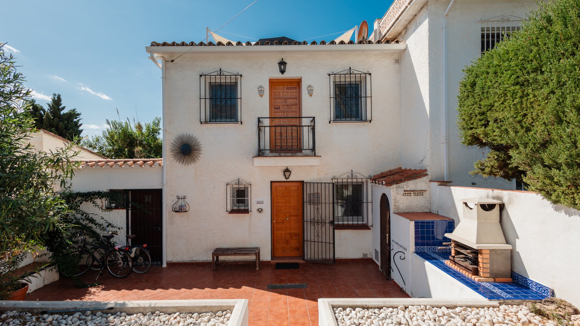 Doppelhaushälfte auf Miete in Costabella, Marbella