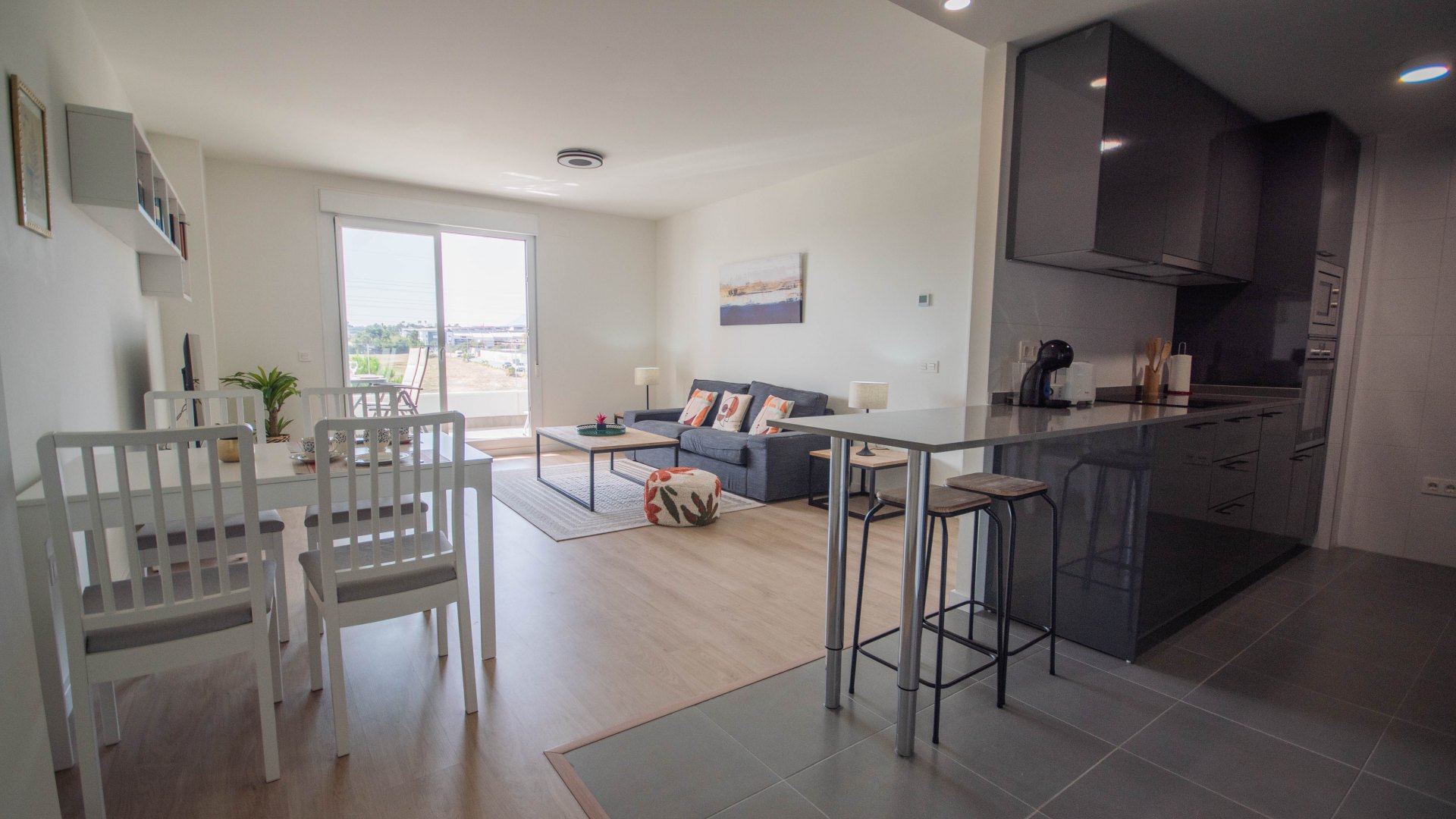Contemporary 2 bedroom apartment in Nueva Andalucia