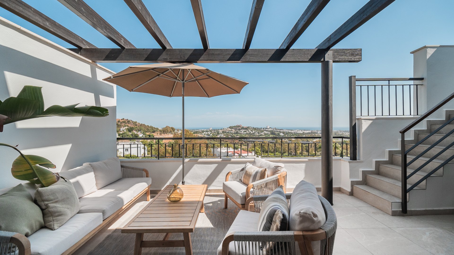 Modernes Penthouse mit zwei Schlafzimmern in La Quinta