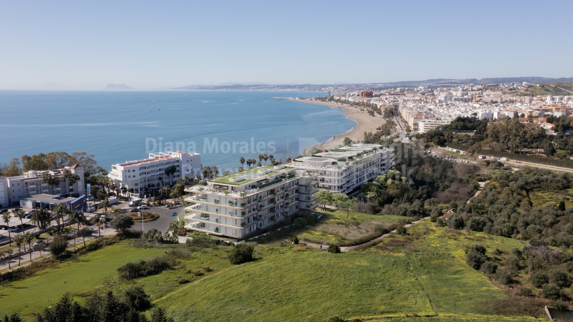 Estepona Town, Elegant twenty seaside south facing apartments in Estepona