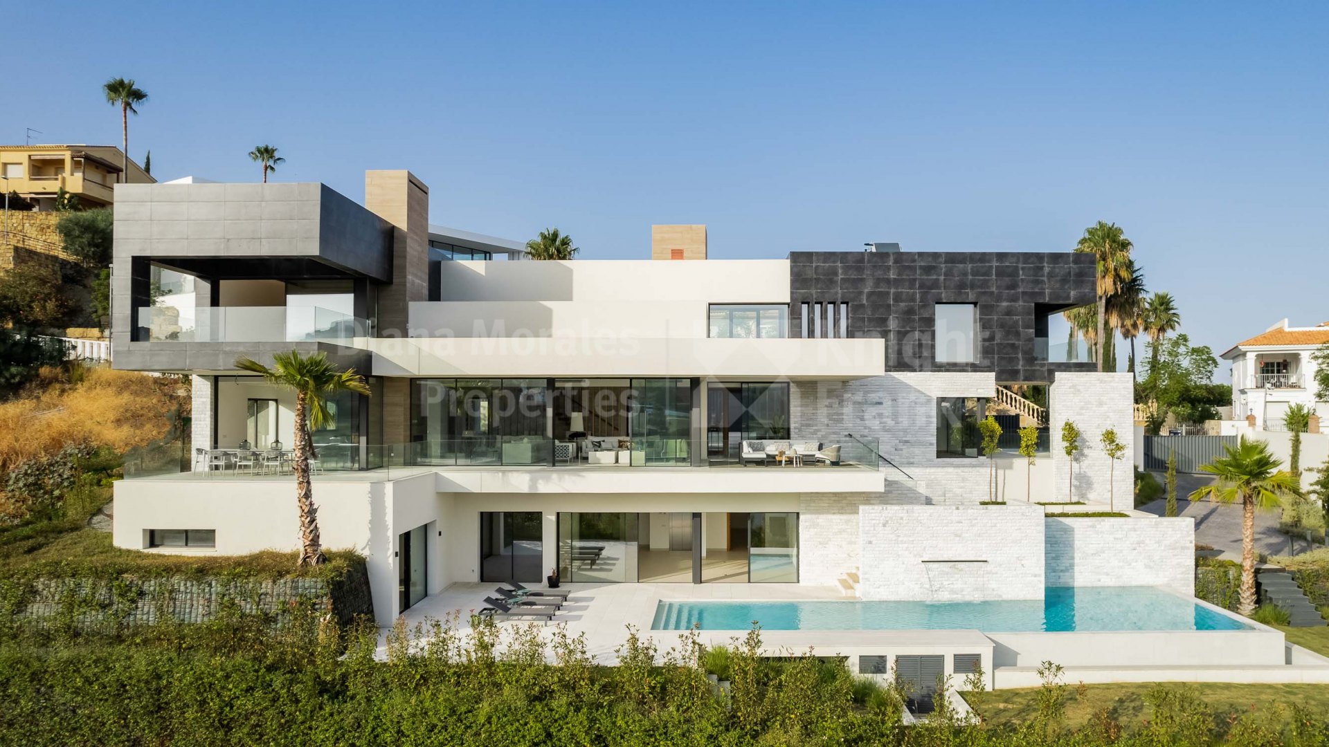 La Alqueria, State of the art brand new modern family home