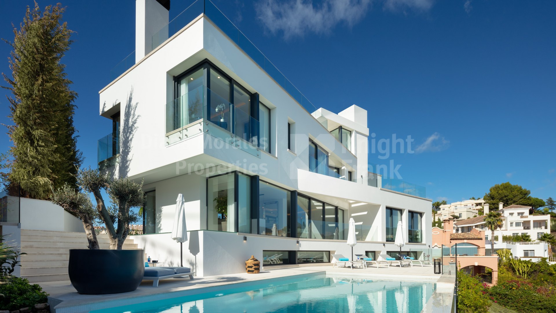 Brand new villa in La Quinta