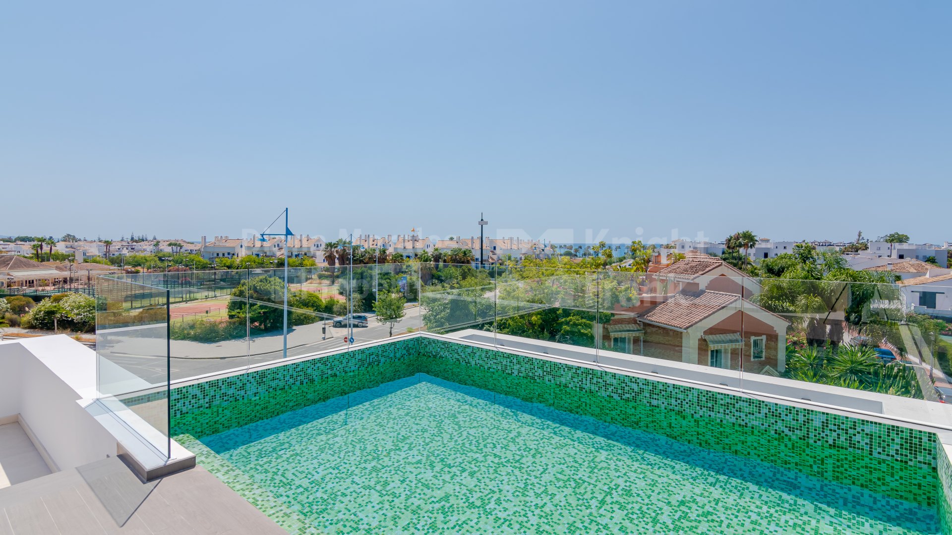 Nueva Alcantara, 4-Zimmer-Villa mit privatem Pool, in der Nähe des Strandes